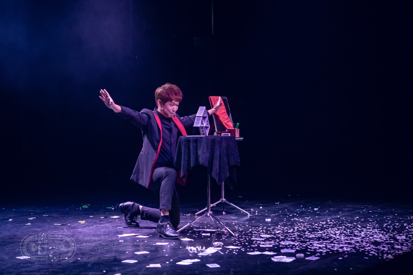 台北公司尾牙魔術表演｜春酒互動魔術、氣氛帶動魔術師 - 魔術師林坤毅